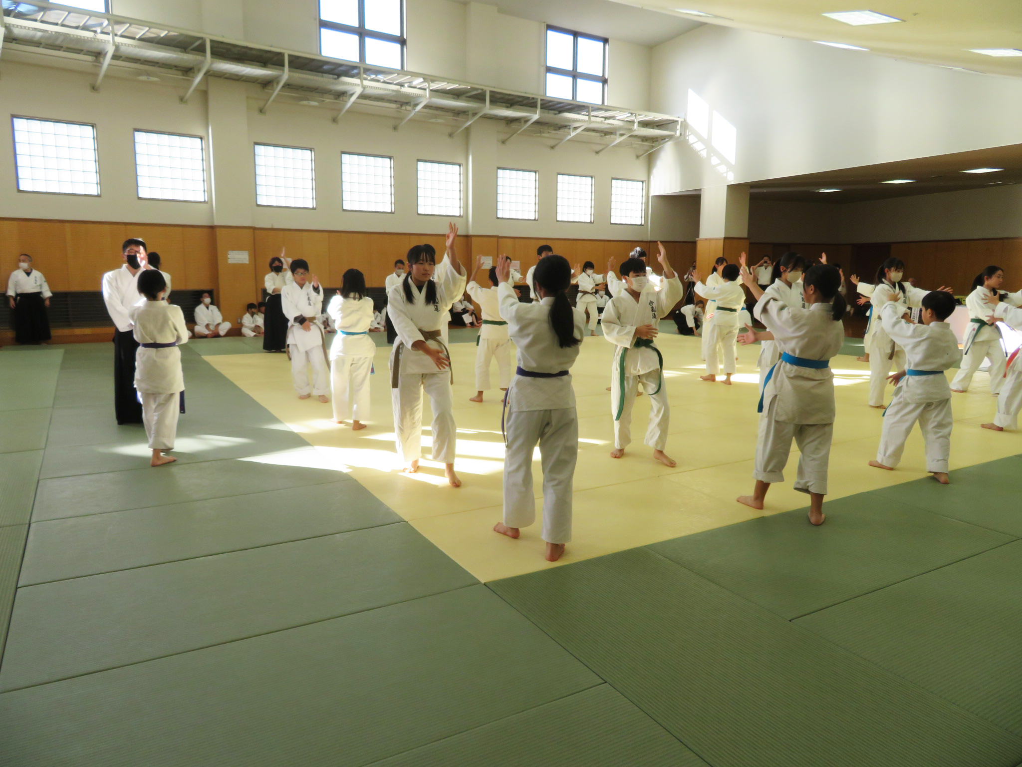小学生演武（中級クラス）